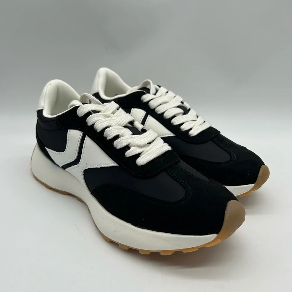 Steve Madden Kendrix Black White Lace-Up Sneakers Women’s Sz 8 New With Box - Picture 3 of 10
